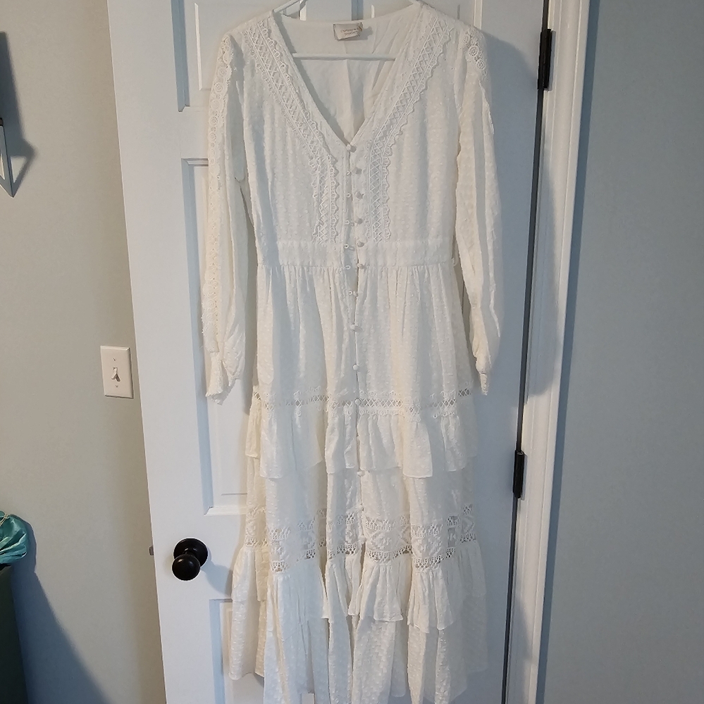 Layered Bohemian White Long Sleeve Dress